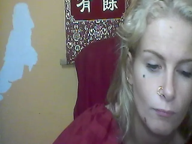 Live sex webcam photo for NikkiDawson #271942457