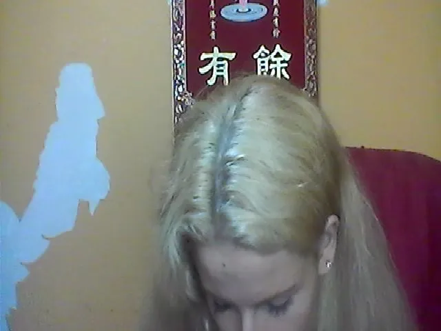 Live sex webcam photo for NikkiDawson #271942899