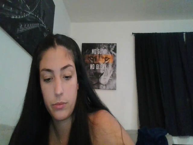 Live sex webcam photo for NikkiStar_xx #271742916