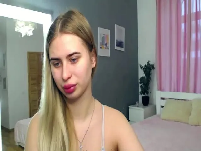 Live sex webcam photo for NikoleBereg #272341004