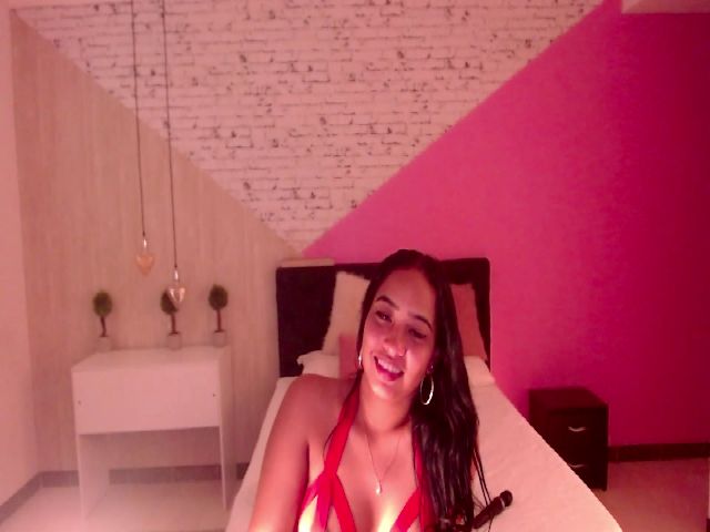 Live sex webcam photo for Nikolebrunete #273325365