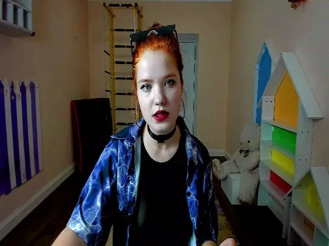 Live sex webcam photo for NikollCutee #274381636