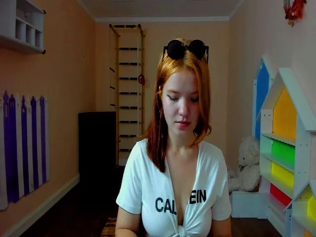 Live sex webcam photo for NikollCutee #274563897