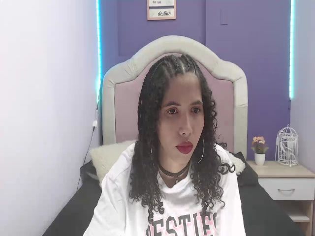 Live sex webcam photo for Nikydowsom #272381501