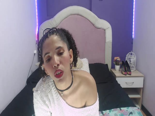 Live sex webcam photo for Nikydowsom #272397427