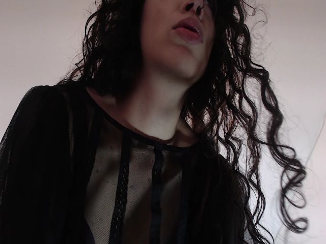 Live sex webcam photo for Nina_Doux #272165415