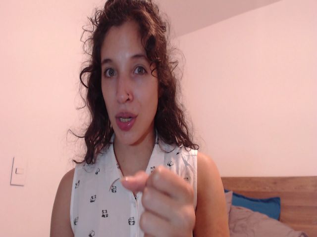 Live sex webcam photo for Nina_Doux #272325330