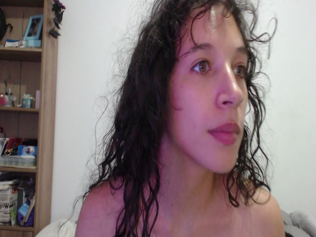Live sex webcam photo for Nina_Doux #274160773