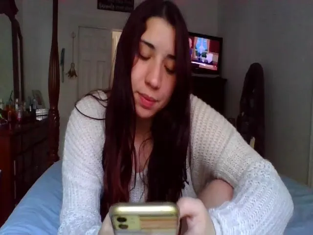 Live sex webcam photo for Nina_lovez #272714266