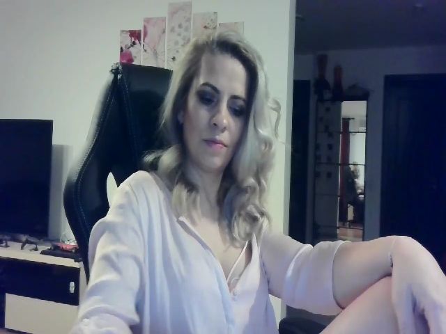 Live sex webcam photo for NlGHT_WlSH #272152287