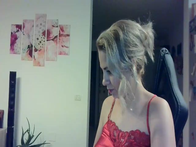 Live sex webcam photo for NlGHT_WlSH #272165591