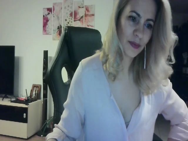 Live sex webcam photo for NlGHT_WlSH #272759165