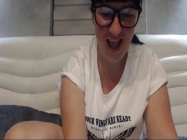 Live sex webcam photo for NoNameXY #274405246