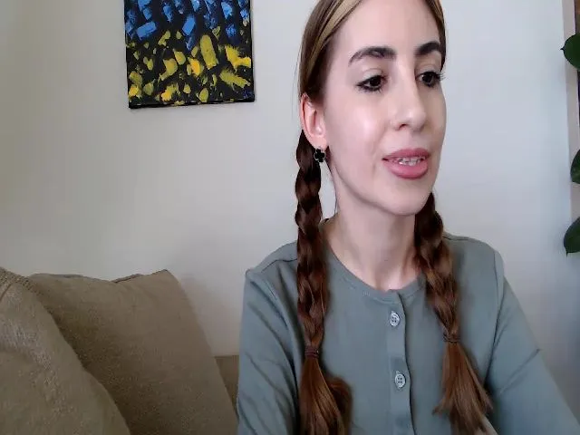 Live sex webcam photo for Nora_Sweet #273283517