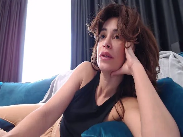 Live sex webcam photo for NormalGirl #273158204