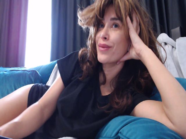 Live sex webcam photo for NormalGirl #273570329