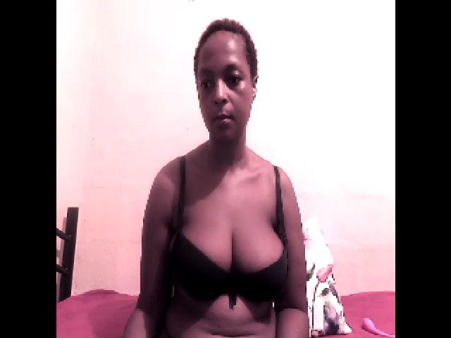 Live sex webcam photo for Nuzqueen1 #272730895