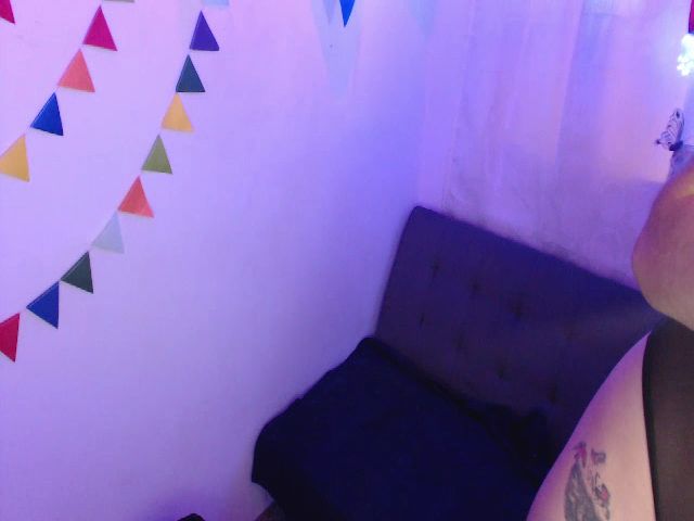 Live sex webcam photo for NyahMackenzie #273042008