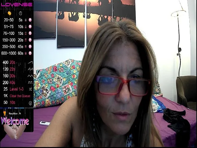 Live sex webcam photo for NyxSweetPea #271942787