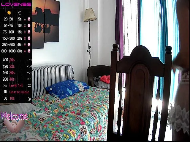 Live sex webcam photo for NyxSweetPea #271958119