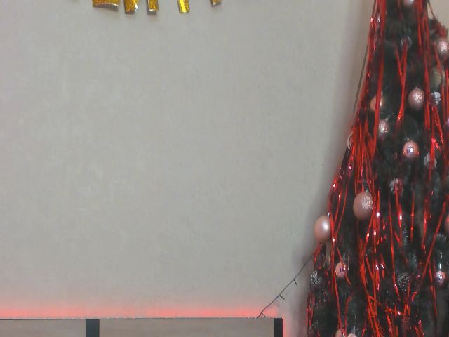 Live sex webcam photo for O1iv1a #271776009