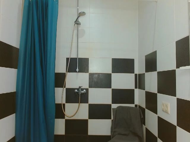 Live sex webcam photo for O1iv1a #272812077