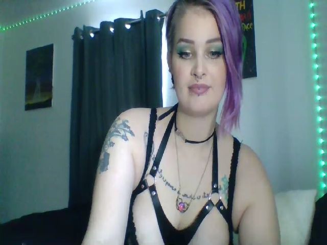 Live sex webcam photo for OctoberFoxx #272623726