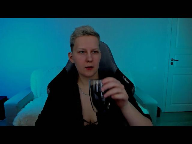 Live sex webcam photo for Oh_daisy #271687693