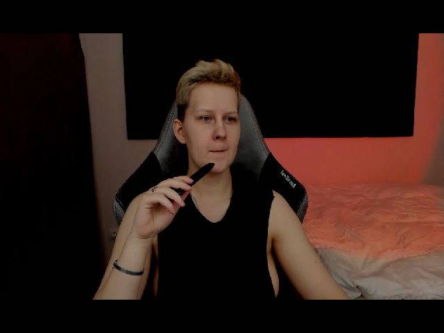 Live sex webcam photo for Oh_daisy #271933227