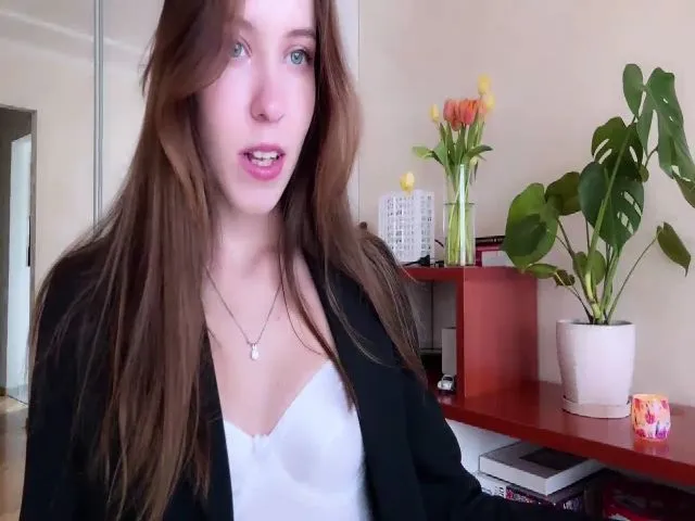 Live sex webcam photo for OhhMyCherry #272978729