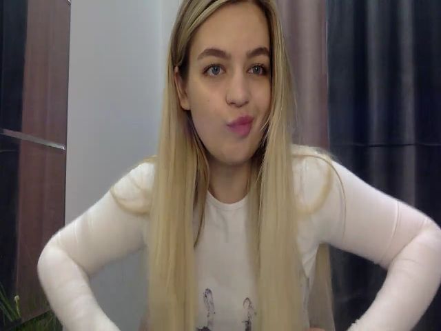 Live sex webcam photo for OhhPolly #272162102