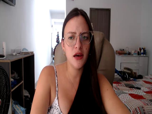 Live sex webcam photo for Ohmiax #271924446