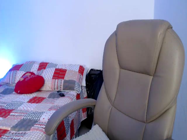 Live sex webcam photo for Ohmiax #272517880