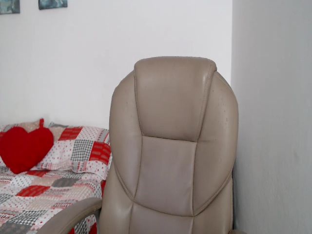 Live sex webcam photo for Ohmiax #272543466