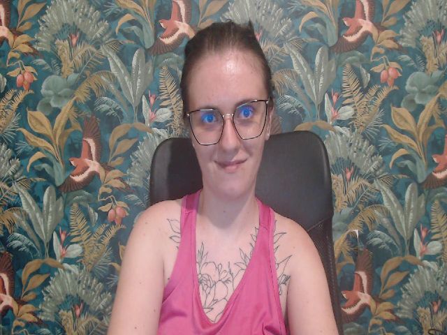 Live sex webcam photo for OliviaSager #274529161