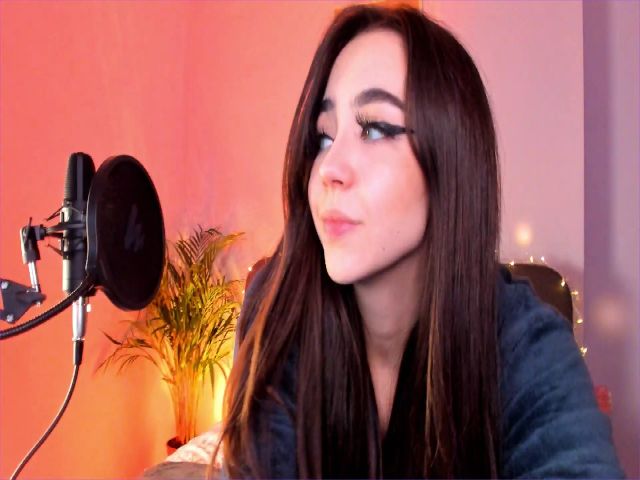 Live sex webcam photo for Olivia_Ice #272262677