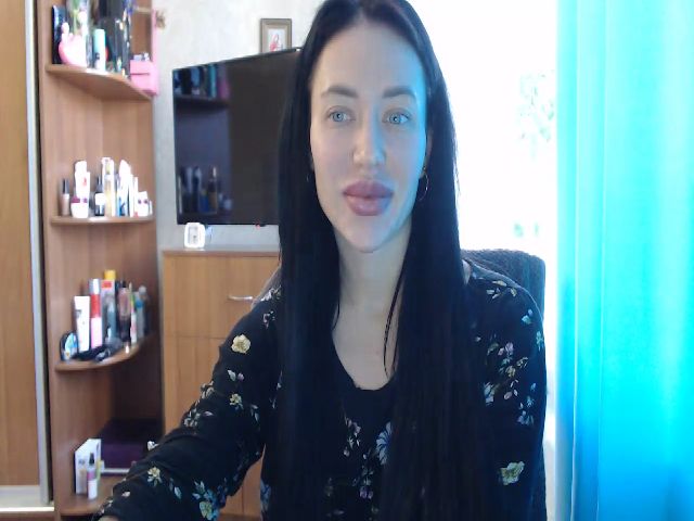 Live sex webcam photo for Olivia_Starr #272068636