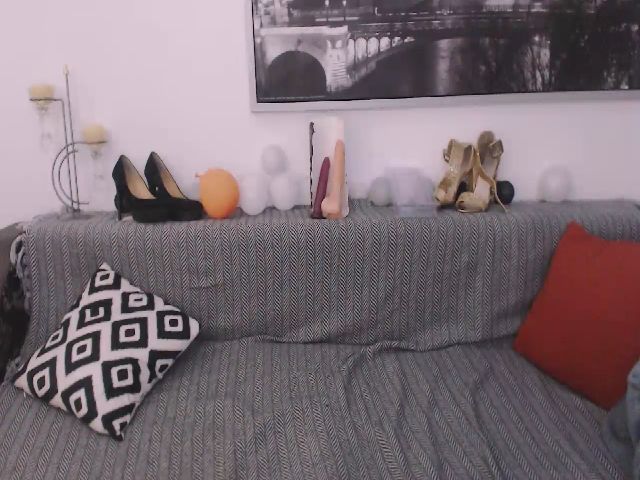 Live sex webcam photo for Oliviaspencce #273663437