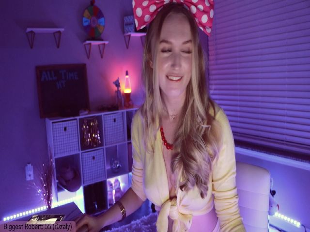 Live sex webcam photo for OliviaxFaye #272199055