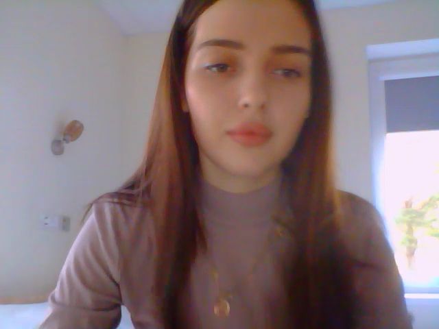 Live sex webcam photo for Ollwi #273024207