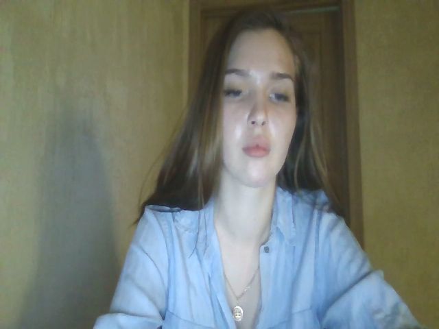 Live sex webcam photo for Ollwi #273658235