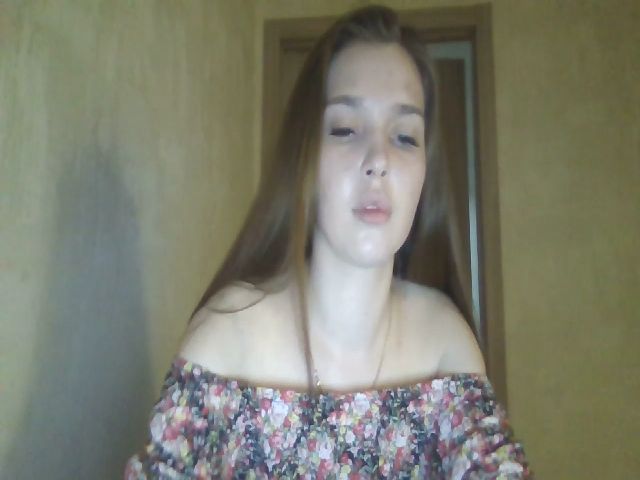 Live sex webcam photo for Ollwi #273692299