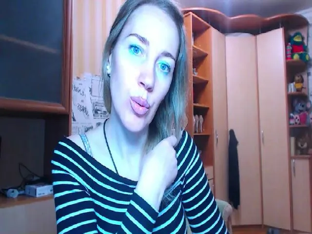 Live sex webcam photo for Oly_nice_ #272009257