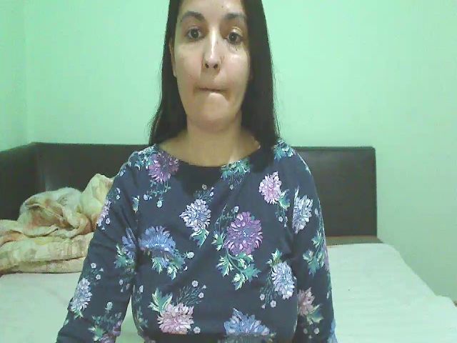 Live sex webcam photo for OneHotty #272028339