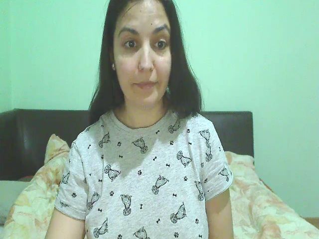 Live sex webcam photo for OneHotty #272090296