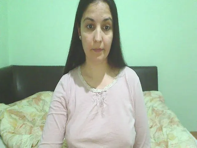 Live sex webcam photo for OneHotty #272183823