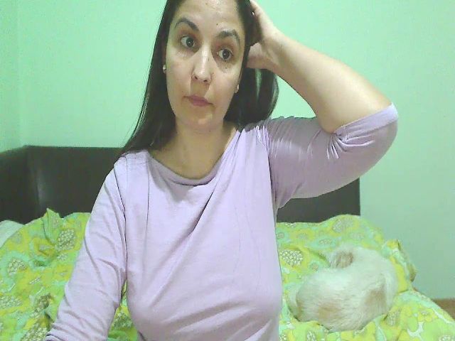 Live sex webcam photo for OneHotty #272246213