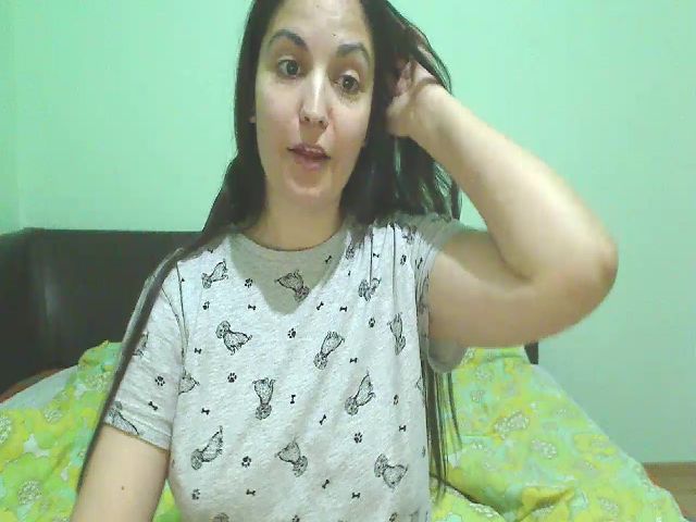 Live sex webcam photo for OneHotty #272431642