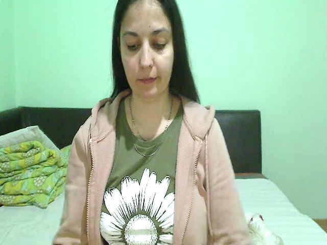 Live sex webcam photo for OneHotty #272728268