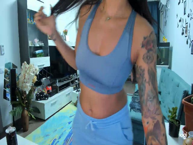 Live sex webcam photo for OneLife_ #272730905